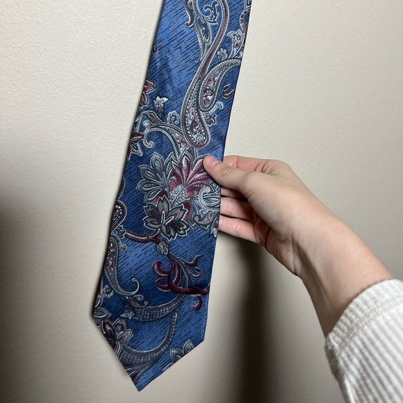Vintage Requirements Paisley Print Silk Tie - Picture 2 of 4